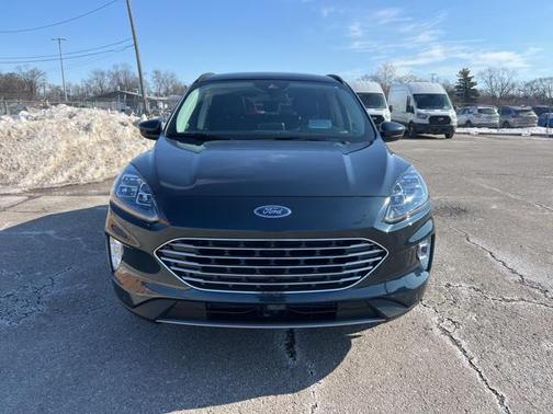 2022 Ford Escape Titanium