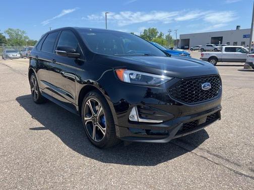 2022 Ford Edge ST