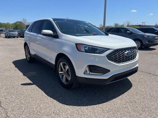 Star White Metallic Tri-Coat 2023 Ford Edge SEL