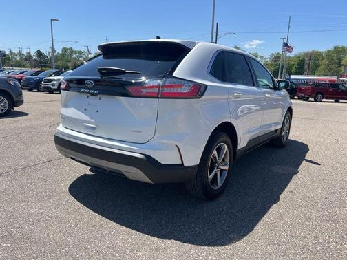 Star White Metallic Tri-Coat 2023 Ford Edge SEL