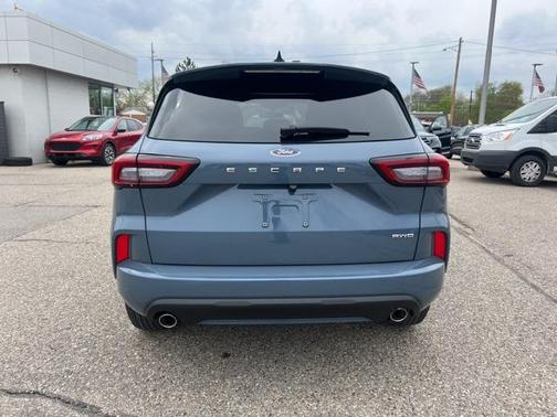 2023 Ford Escape ST-Line Select