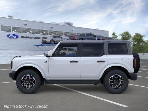 Oxford White 2026 Ford Bronco Outer Banks