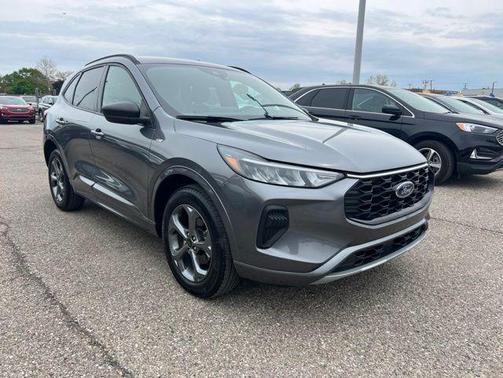 Carbonized Gray Metallic 2024 Ford Escape ST-Line