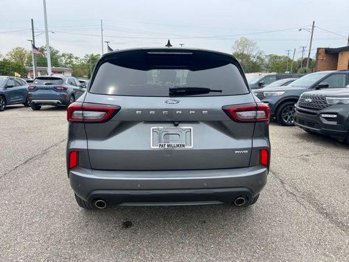 Carbonized Gray Metallic 2024 Ford Escape ST-Line