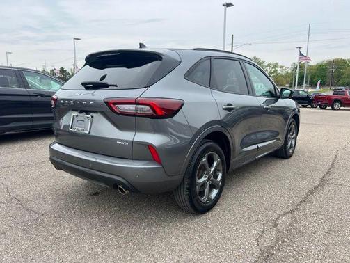 Carbonized Gray Metallic 2024 Ford Escape ST-Line