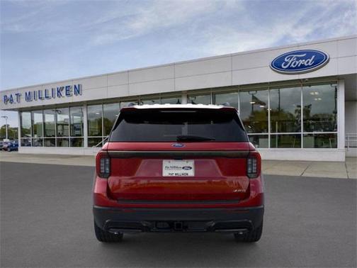 2025 Ford Explorer ST-Line