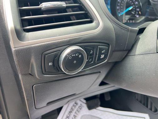 Agate Black Metallic 2024 Ford Edge SEL