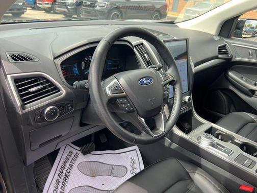 Agate Black Metallic 2024 Ford Edge SEL