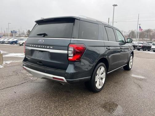 2022 Ford Expedition Platinum
