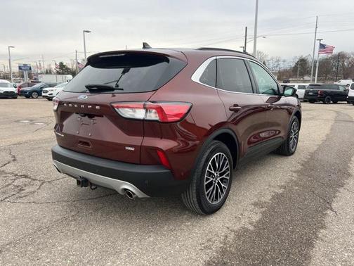 2021 Ford Escape Titanium