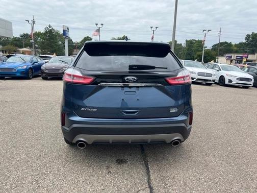 Photo 5 of 32 of 2019 Ford Edge SEL
