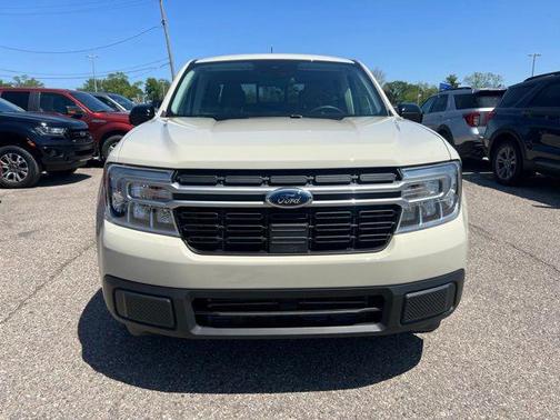 Terrain 2024 Ford Maverick Lariat