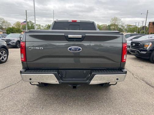 Magnetic Metallic 2016 Ford F-150 XLT