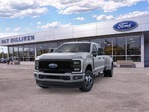 Avalanche 2026 Ford F-350 XL