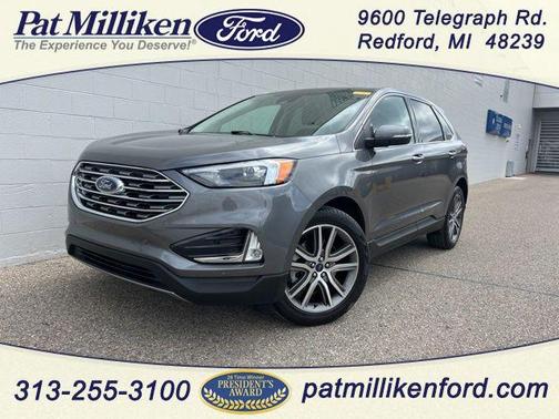 Carbonized Gray Metallic 2022 Ford Edge Titanium
