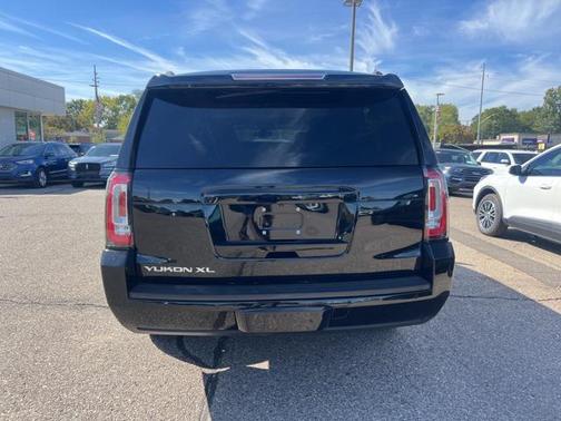 2019 GMC Yukon XL SLE