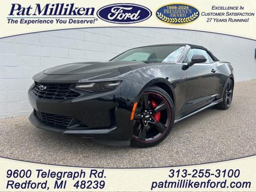 2022 Chevrolet Camaro RWD Convertible LT1