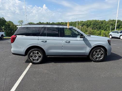 GLACIER GRAY METALLIC TC 2025 Ford Expedition ACTIVE