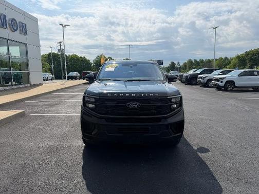 AGATE BLACK METALLIC 2025 Ford Expedition ACTIVE