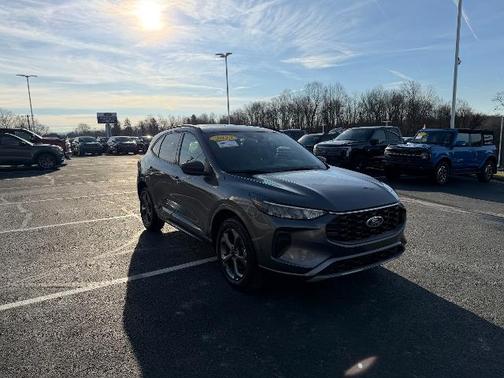 2023 Ford Escape ST-LINE
