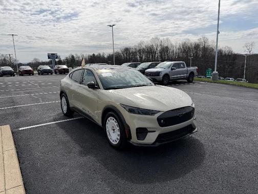 DESERT SAND 2025 Ford Mustang Mach-E GT