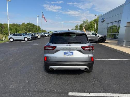 ICONIC SILVER METALLIC 2024 Ford Escape ACTIVE