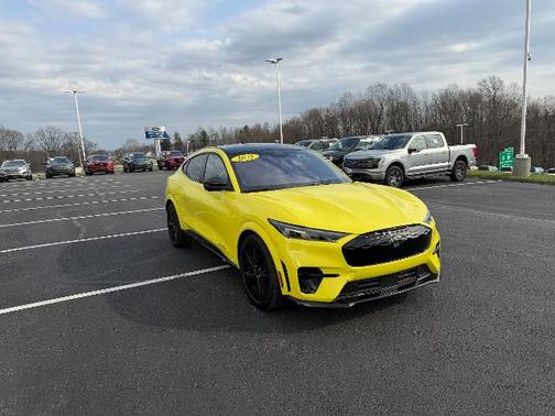 GRABBER YELLOW 2025 Ford Mustang Mach-E GT