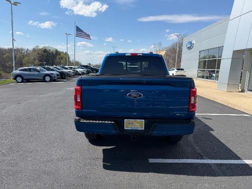 ATLAS BLUE METALLIC 2023 Ford F-150 XLT