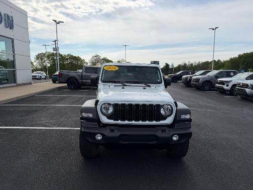 Bright White Clearcoat 2024 Jeep Wrangler SPORT