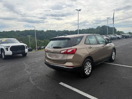 Sandy Ridge Metallic 2018 Chevrolet Equinox LS