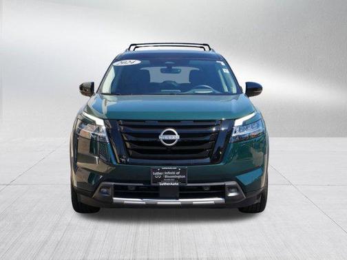 2024 Nissan Pathfinder Platinum 4WD
