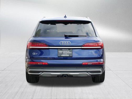 2022 Audi Q7 55 Premium Plus