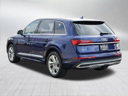 2022 Audi Q7 55 Premium Plus