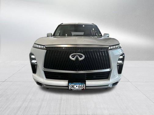 2025 INFINITI QX80 Luxe