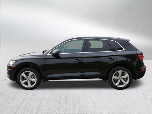 2020 Audi Q5 45 Premium Plus