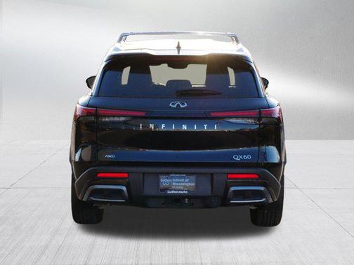 2025 INFINITI QX60 SENSORY
