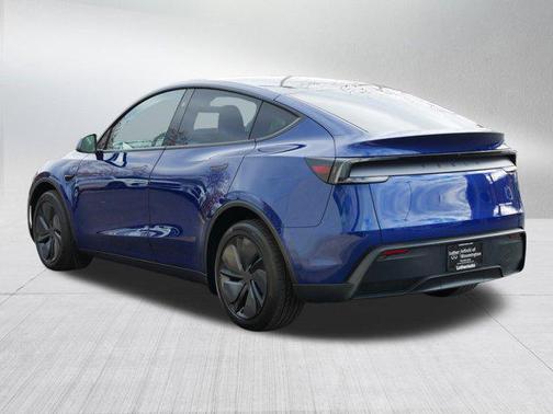 2026 Tesla Model Y Long Range Dual Motor All-Wheel Drive