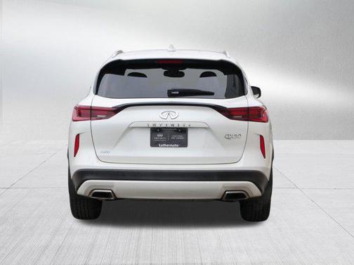 2022 INFINITI QX50 LUXE AWD