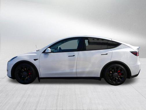 2022 Tesla Model Y Performance Dual Motor All-Wheel Drive