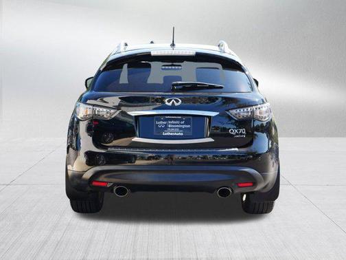 2017 INFINITI QX70 Base