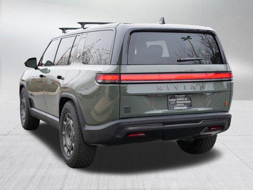 2026 Rivian R1S Quad Motor Max Pack