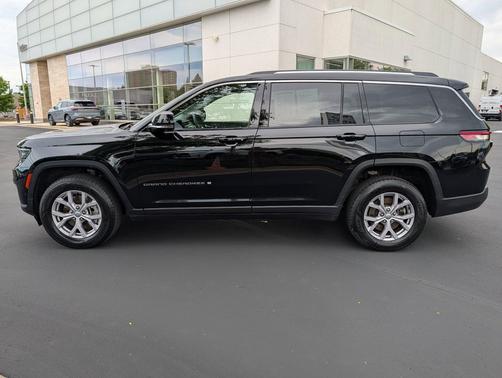 Diamond Black Crystal Pearlcoat 2022 Jeep Grand Cherokee L Limited