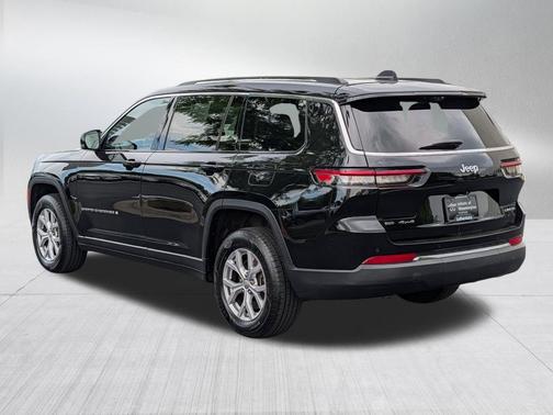 Diamond Black Crystal Pearlcoat 2022 Jeep Grand Cherokee L Limited