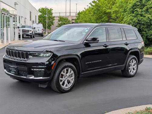 Diamond Black Crystal Pearlcoat 2022 Jeep Grand Cherokee L Limited