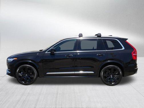 2022 Volvo XC90 Recharge Plug-In Hybrid T8 Inscription 6 Passenger