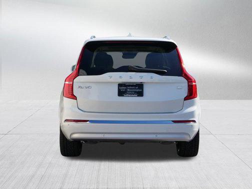 2022 Volvo XC90 Recharge Plug-In Hybrid T8 Inscription 6 Passenger
