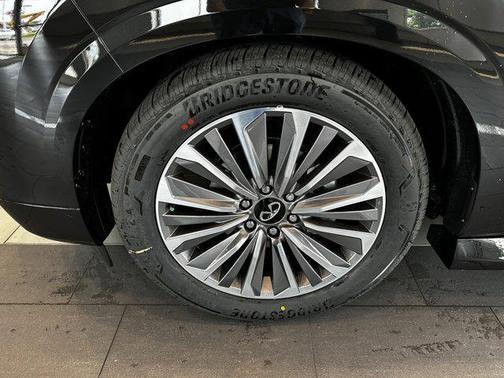 2025 INFINITI QX80 SENSORY AWD