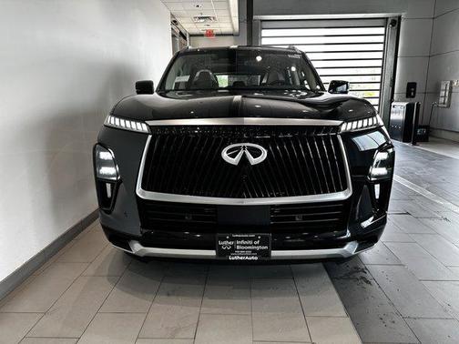2025 INFINITI QX80 SENSORY AWD