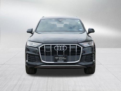 2023 Audi Q7 45 Premium Plus