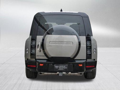 2024 Land Rover Defender 130 P400 X